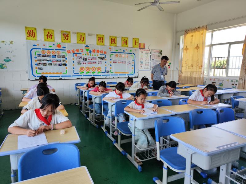 盛泽小学群铁校区6月份督导1.jpg