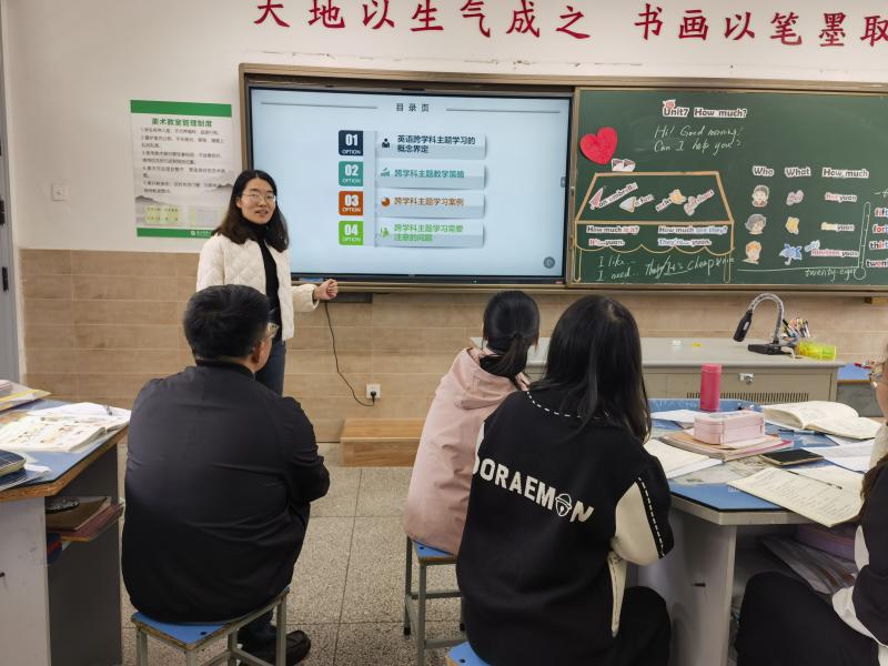 讲座.jpg